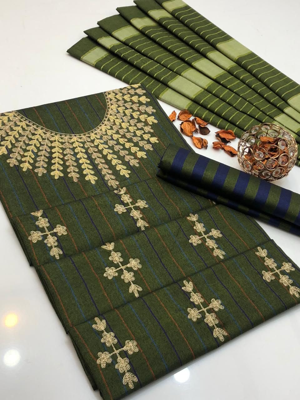 Unstich kamez shalwar